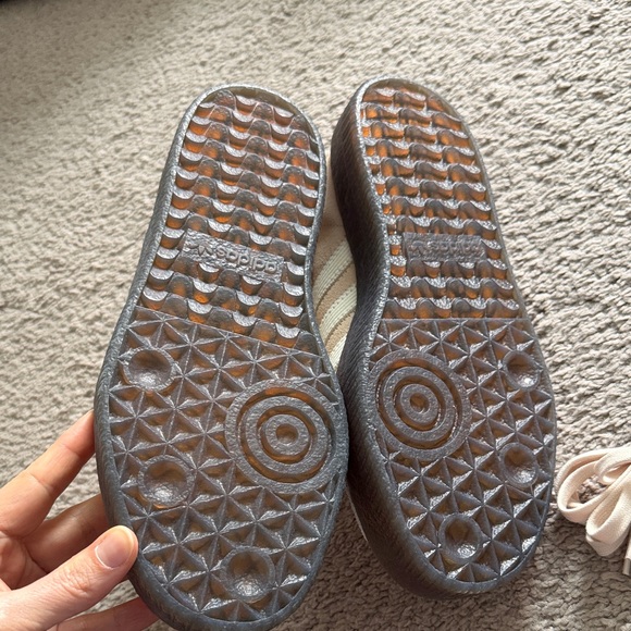 Adidas Samba FITS LIKE AN 8.5 Women - Picture 4 of 4